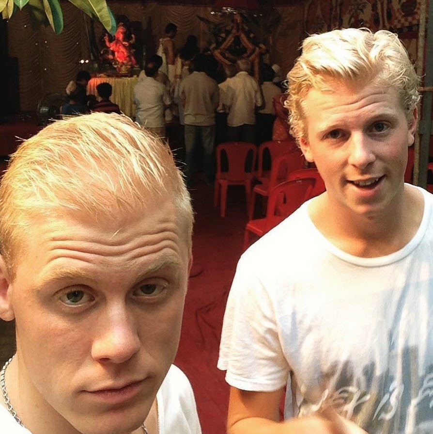 2 Foreigners In Bollywood - Wikiunfold.com